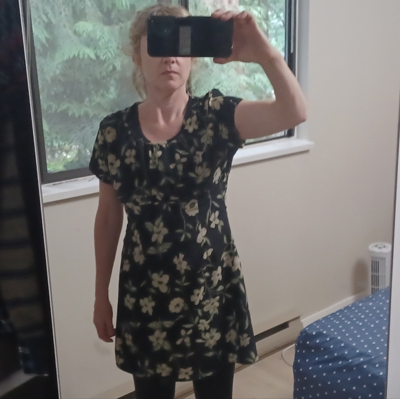 90's Floral day dress - Picture 4 of 5
